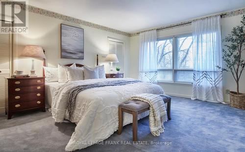 14 Valley Crt, Whitby, ON - Indoor Photo Showing Bedroom