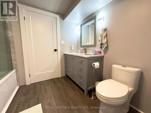 7 - 2324 Hwy 141 Road, Muskoka Lakes, ON - Indoor Photo Showing Bathroom