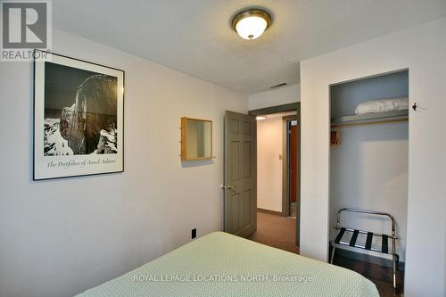 163 Tyrolean Lane, Blue Mountains, ON - Indoor Photo Showing Bedroom