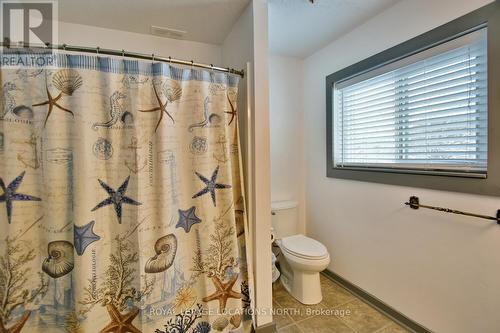 163 Tyrolean Lane, Blue Mountains, ON - Indoor Photo Showing Bathroom
