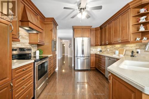 393 Nawautin Drive N, Alnwick/Haldimand, ON - Indoor Photo Showing Kitchen With Stainless Steel Kitchen With Upgraded Kitchen