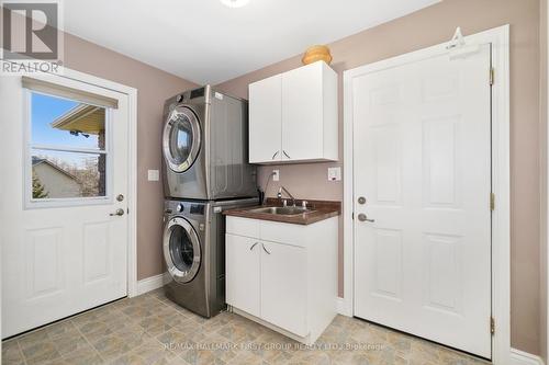 393 Nawautin Dr N, Alnwick/Haldimand, ON - Indoor Photo Showing Laundry Room