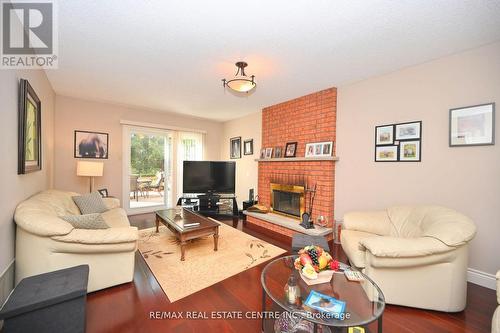 1388 Will Scarlett Dr, Oakville, ON - Indoor Photo Showing Living Room With Fireplace
