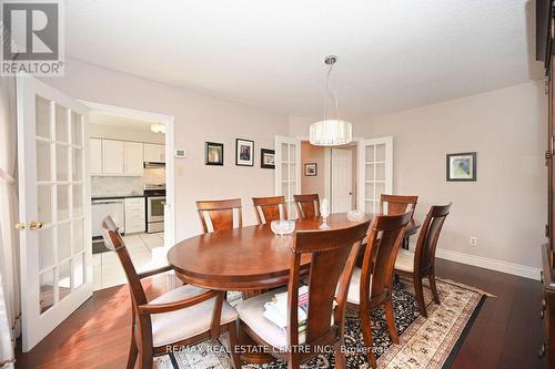 1388 Will Scarlett Drive, Oakville, ON - Indoor Photo Showing Dining Room