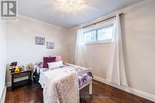 840 Reytan Blvd, Pickering, ON - Indoor Photo Showing Bedroom