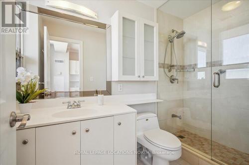2903 - 35 Kingsbridge Garden Circle, Mississauga, ON - Indoor Photo Showing Bathroom