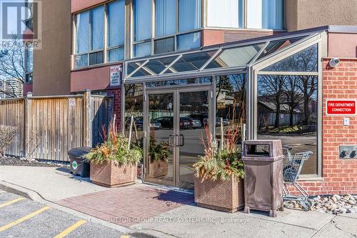 #903 -25 Fairview Rd W, Mississauga, ON - Outdoor