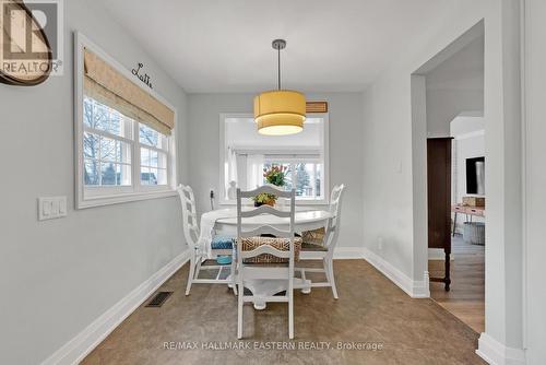 #185 -5193 Cook Rd, Hamilton Township, ON - Indoor Photo Showing Dining Room