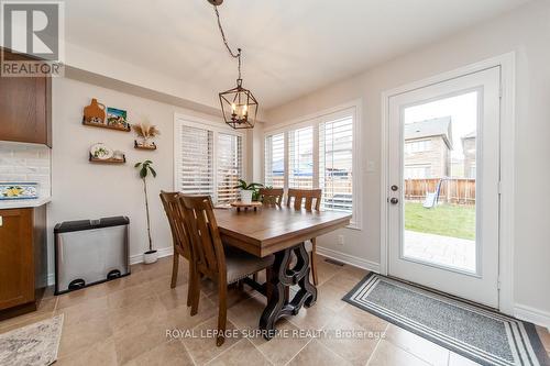 43 Hoard Ave N, New Tecumseth, ON - Indoor Photo Showing Dining Room