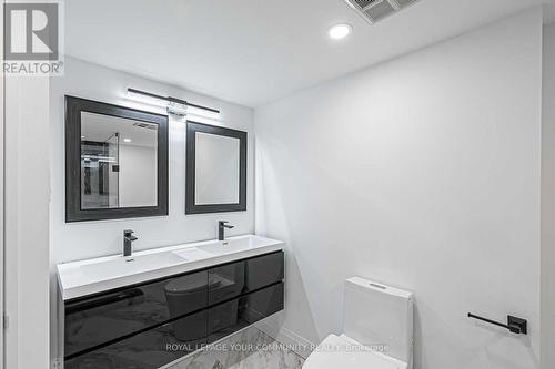 #1116 -20 Harding Blvd W, Richmond Hill, ON - Indoor Photo Showing Bathroom