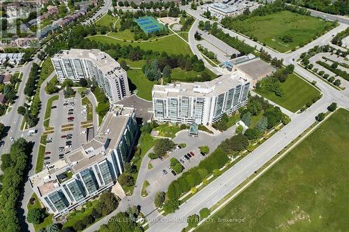 #1116 -20 Harding Blvd W, Richmond Hill, ON -  With View