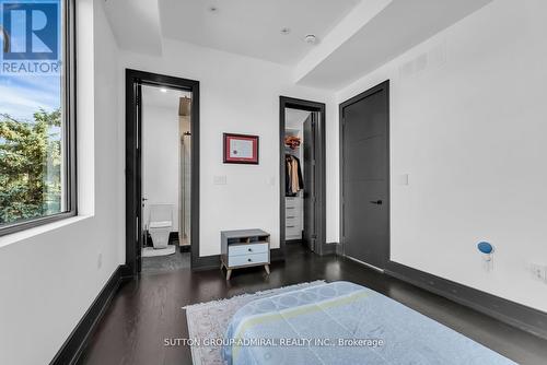 156 Garden Avenue, Richmond Hill, ON - Indoor Photo Showing Bedroom