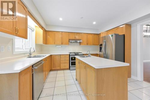 67 Grandlea Crescent, Markham, ON - Indoor Photo Showing Kitchen With Double Sink