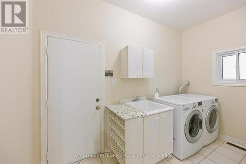 67 Grandlea Crescent, Markham, ON - Indoor Photo Showing Laundry Room