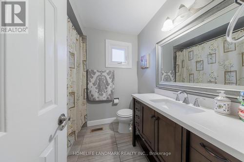 6 Wood Dr, Whitby, ON - Indoor Photo Showing Bathroom