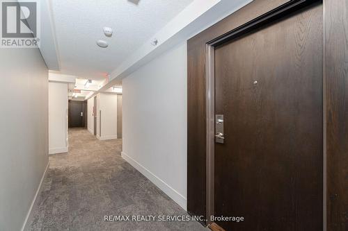 #215 -36 Lisgar St, Toronto, ON - Indoor Photo Showing Other Room