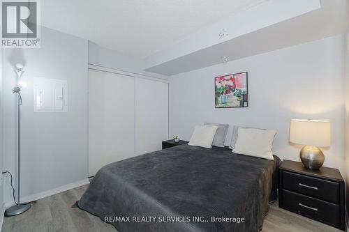 215 - 36 Lisgar Street, Toronto, ON - Indoor Photo Showing Bedroom