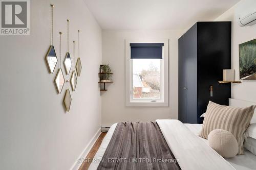 907 Palmerston Ave, Toronto, ON - Indoor Photo Showing Other Room