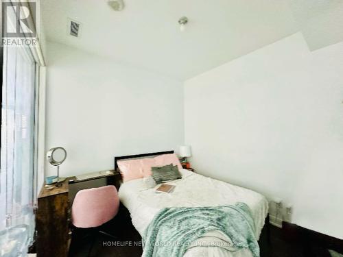 809 - 42 Charles Street E, Toronto, ON - Indoor Photo Showing Bedroom