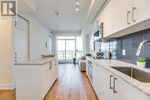 #2105 -88 Cumberland St, Toronto, ON - Indoor Photo Showing Kitchen With Upgraded Kitchen