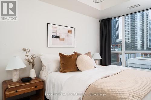 513 - 200 Sackville Street, Toronto, ON - Indoor Photo Showing Bedroom