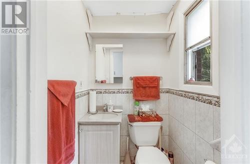 1657 Alta Vista Drive, Ottawa, ON - Indoor Photo Showing Bathroom