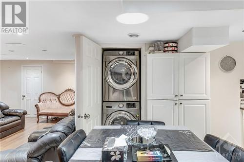 1657 Alta Vista Drive, Ottawa, ON - Indoor Photo Showing Laundry Room