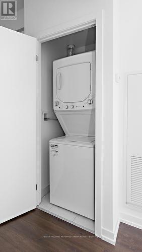 #1905 -49 East Liberty St, Toronto, ON - Indoor Photo Showing Laundry Room