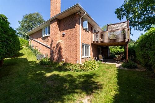 47 Winter Way, Brantford, ON - Outdoor