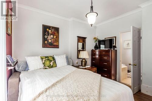 152 Confederation Street, Halton Hills, ON - Indoor Photo Showing Bedroom