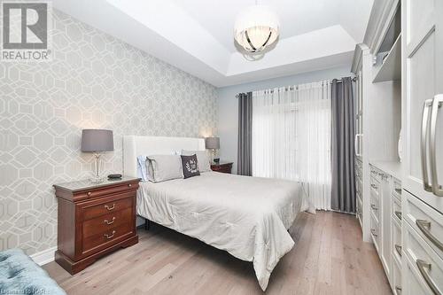 6 Prospect Lane, Niagara-On-The-Lake, ON - Indoor Photo Showing Bedroom
