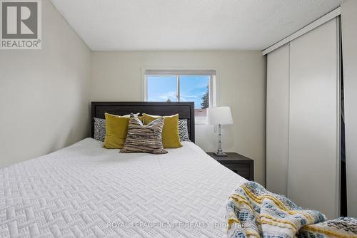 360 Eulalie Ave, Oshawa, ON - Indoor Photo Showing Bedroom