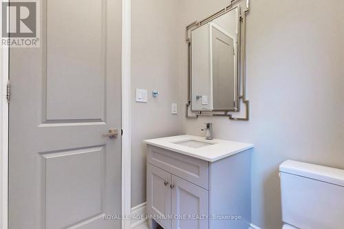 133 Cannes Ave, Vaughan, ON - Indoor Photo Showing Bathroom