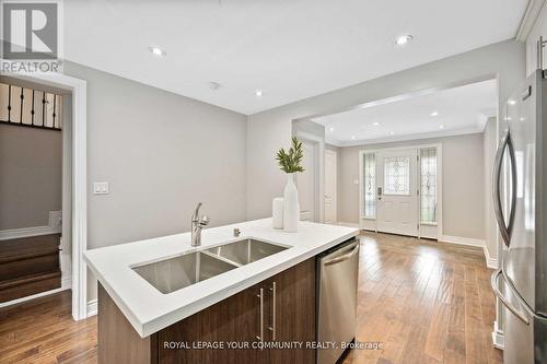 975 Gorham St, Newmarket, ON - Indoor Photo Showing Kitchen With Double Sink