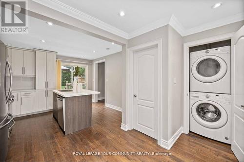 975 Gorham St, Newmarket, ON - Indoor Photo Showing Laundry Room