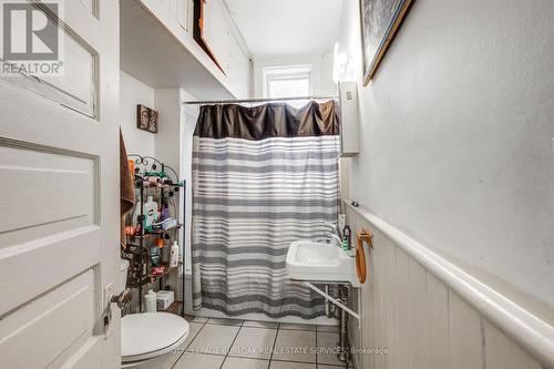 65 Colborne St S, Norfolk, ON - Indoor Photo Showing Bathroom