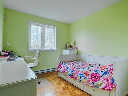 Chambre Ã Â coucher - 5253 Rue Canon, Longueuil (Saint-Hubert), QC - Indoor Photo Showing Bedroom