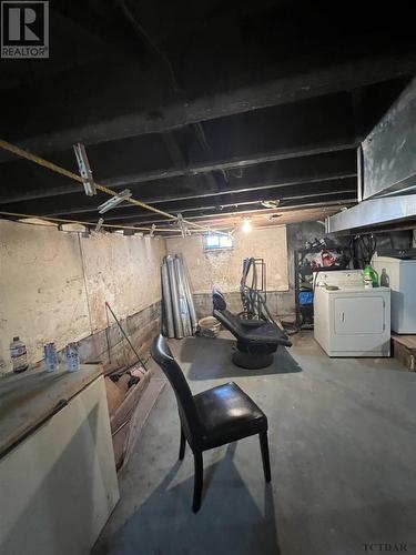 24 24Th St, Virginiatown, ON - Indoor Photo Showing Laundry Room