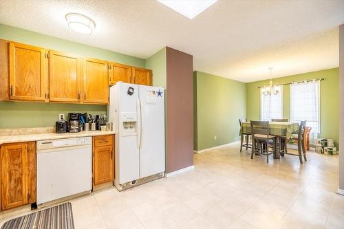 1235 Pinyon Road, Sparwood, BC - Indoor Photo Showing Kitchen