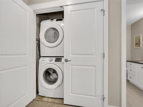 72-2490 Tuscany Drive, West Kelowna, BC - Indoor Photo Showing Laundry Room