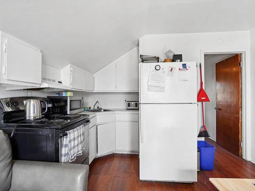 Dwelling - 380 Rue Taché, Joliette, QC - Indoor Photo Showing Kitchen