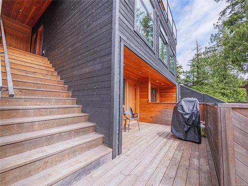 1165 Coral Way, Ucluelet, BC - Outdoor With Exterior