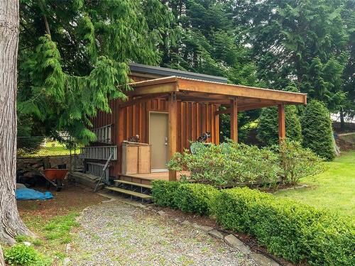 6598 Tideview Rd, Sooke, BC - Outdoor With Backyard