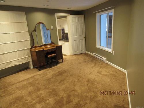 1828 Strathcona Hts, Shawnigan Lake, BC - Indoor Photo Showing Other Room