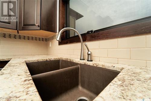 643 Atton Crescent, Saskatoon, SK - Indoor Photo Showing Kitchen With Double Sink