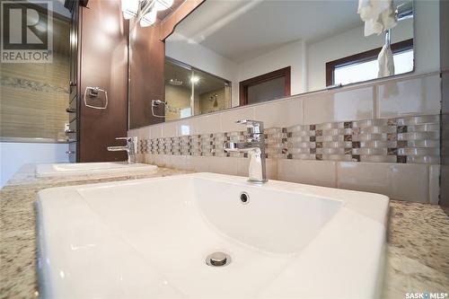643 Atton Crescent, Saskatoon, SK - Indoor Photo Showing Bathroom