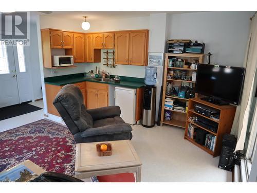 8205 Simpson Road, Summerland, BC - Indoor Photo Showing Other Room