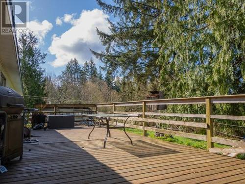 3527 Padgett Rd, Powell River, BC - Outdoor With Deck Patio Veranda