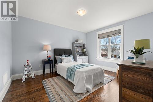 54 Forest Ave, Mississauga, ON - Indoor Photo Showing Bedroom