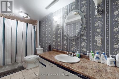 9 Stoneledge Circle, Brampton, ON - Indoor Photo Showing Bathroom